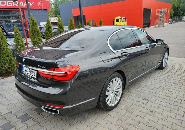 BMW Seria 7 cena 155000 przebieg: 125515, rok produkcji 2016 z Piotrków Trybunalski małe 781
